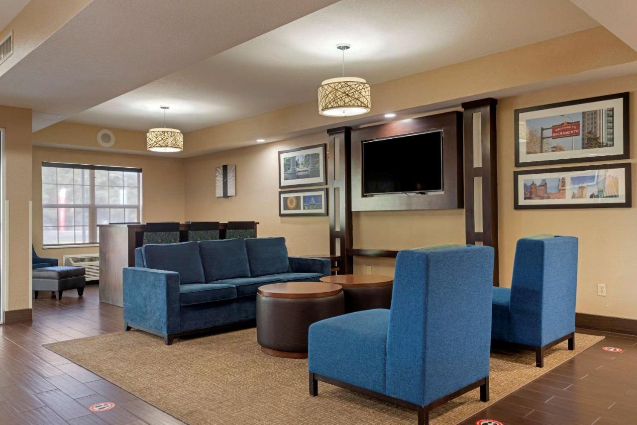 Comfort Suites Downtown Sacramento Buitenkant foto